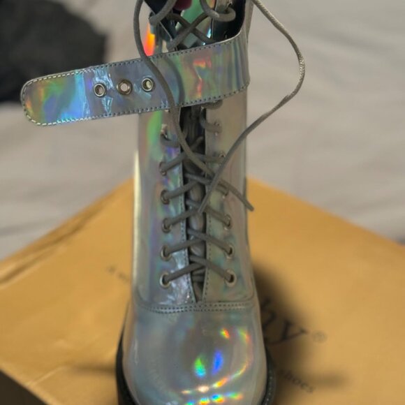 Lace Up Round Toe Chunky Heel Combat Platform Boots - Picture 3 of 10